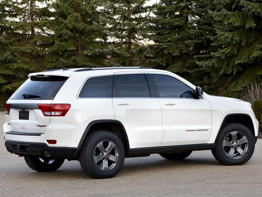  Jeep Grand Cherokee Trailhawk Concept 2012 года  (фото 2 из 25)